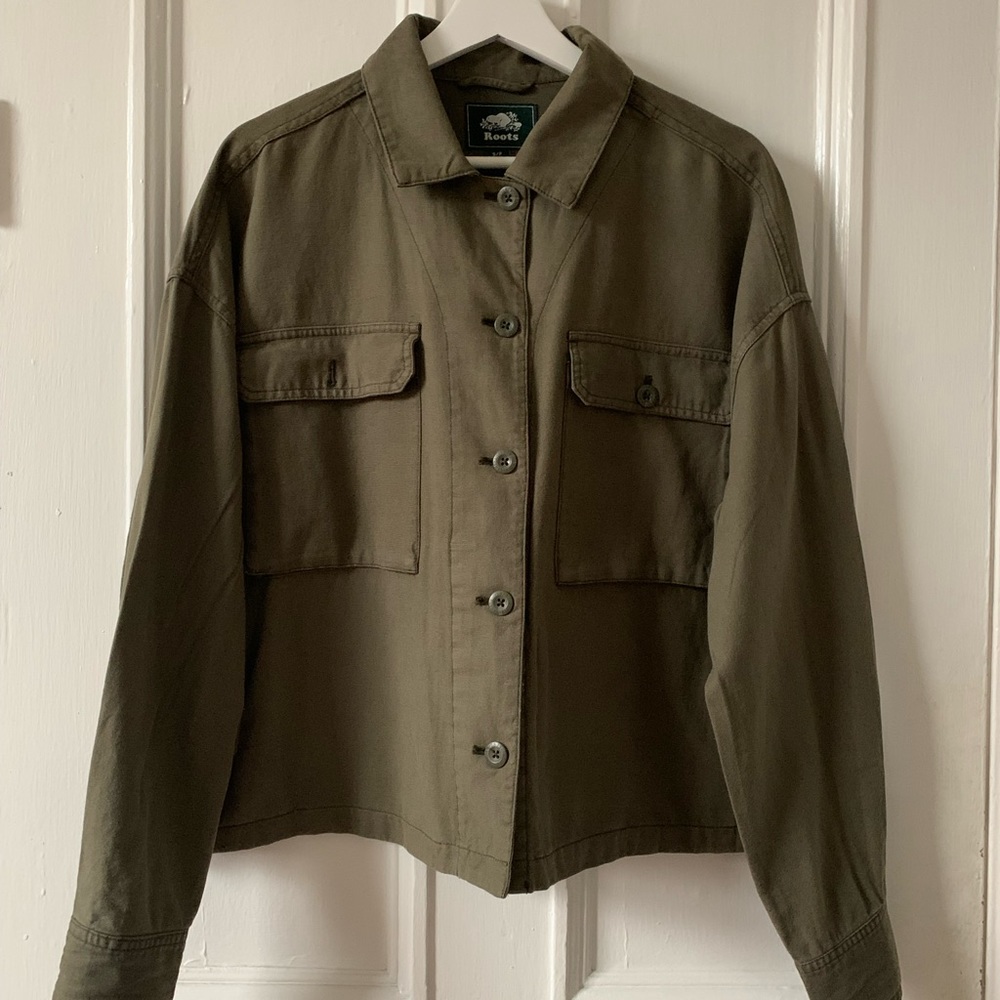 Green trendy jacket Roots size S